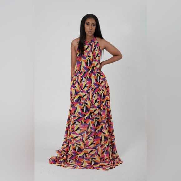 Multicolor Floral Print Chiffon Sleeveless Halter Neck Backless Maxi Dress - Picture 2 of 5